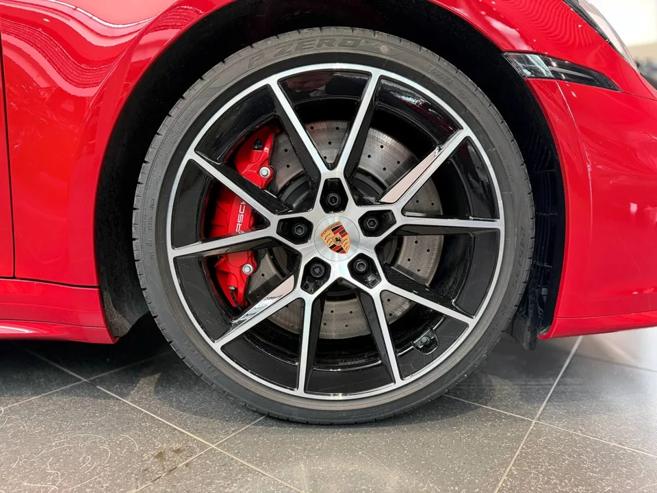 Porsche 911 2026 — миниатюра 4