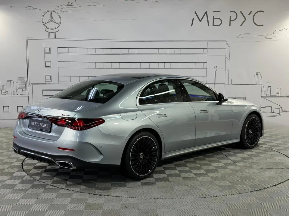 Mercedes-Benz E-Класс 2025 — миниатюра 3