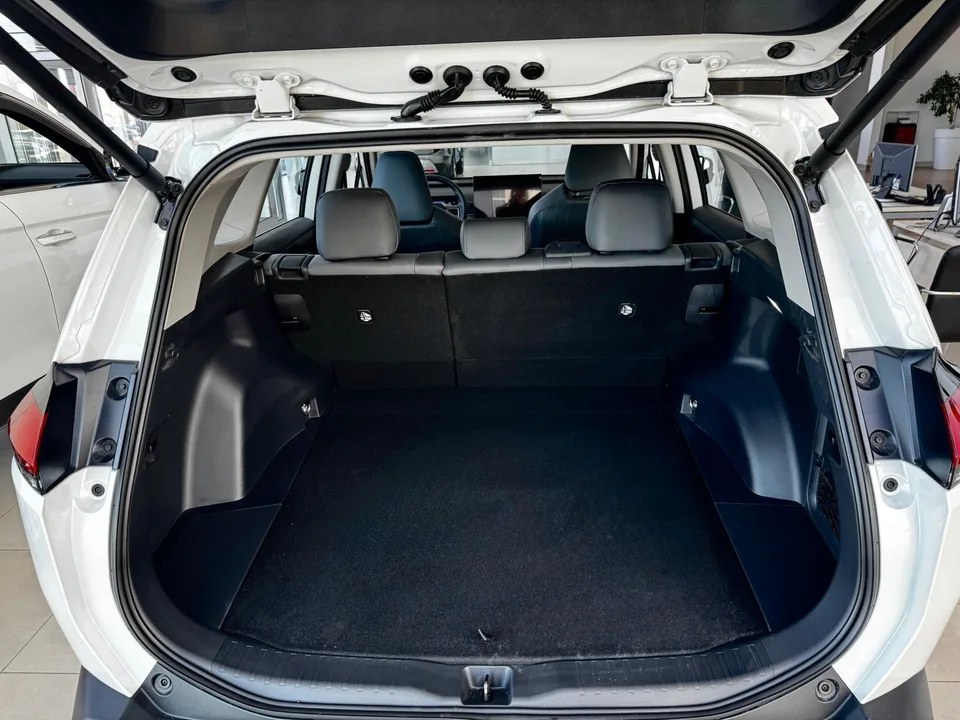 Toyota RAV4 2025 — миниатюра 5