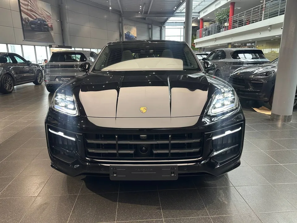 Porsche Cayenne 2026 — миниатюра 2