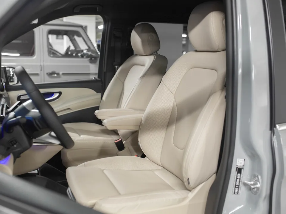 Mercedes-Benz V-Класс 2026 — миниатюра 3