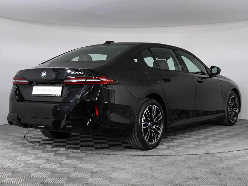 BMW 5 Series 2025 — миниатюра 3