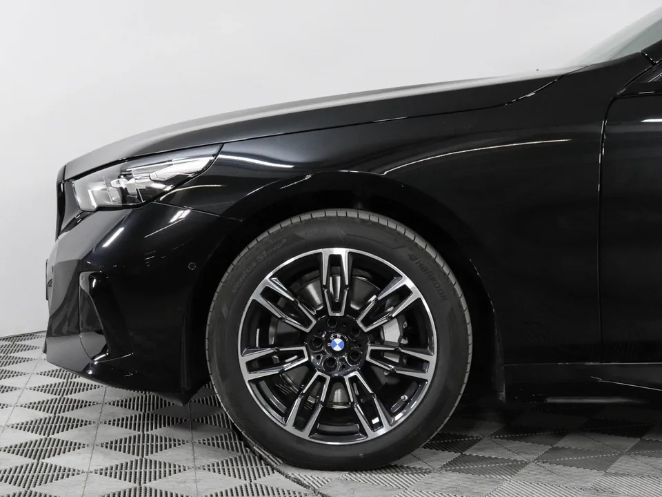 BMW 5 серия 2025 — миниатюра 4