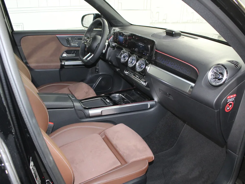 Mercedes-Benz GLB 2025 — миниатюра 4