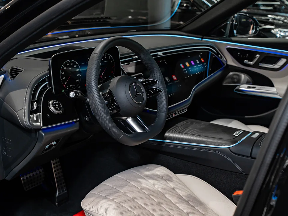 Mercedes-Benz E-Класс 2025 — миниатюра 4