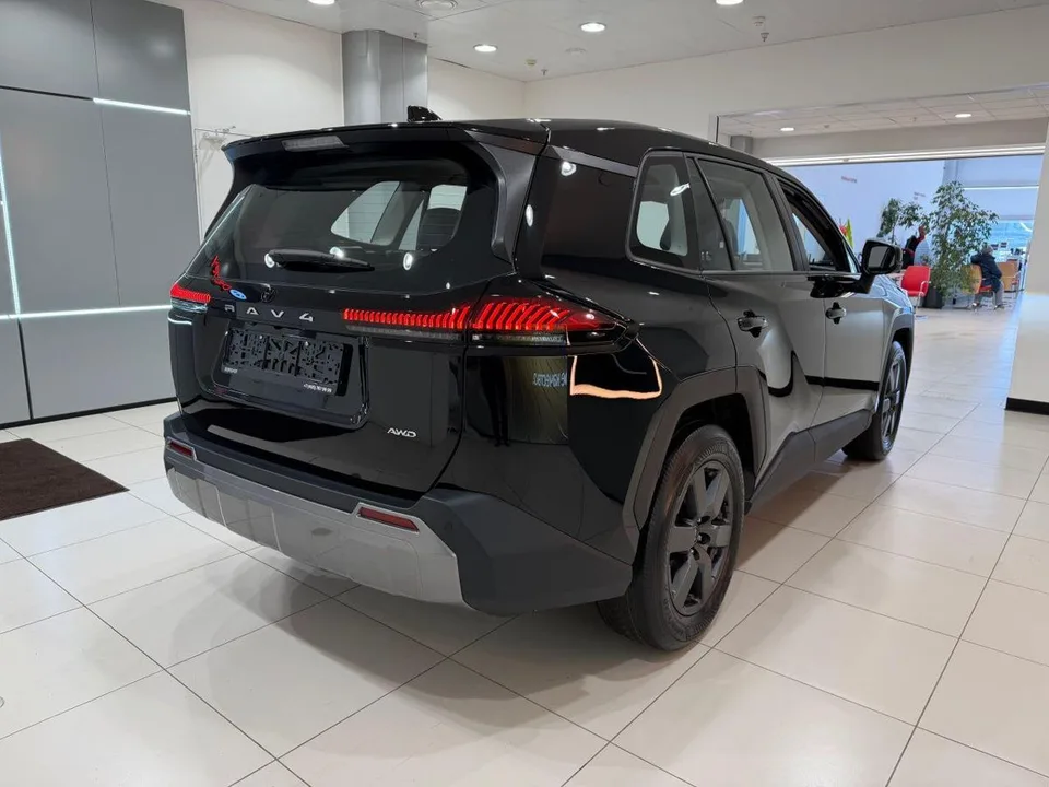 Toyota RAV4 2026 — миниатюра 3