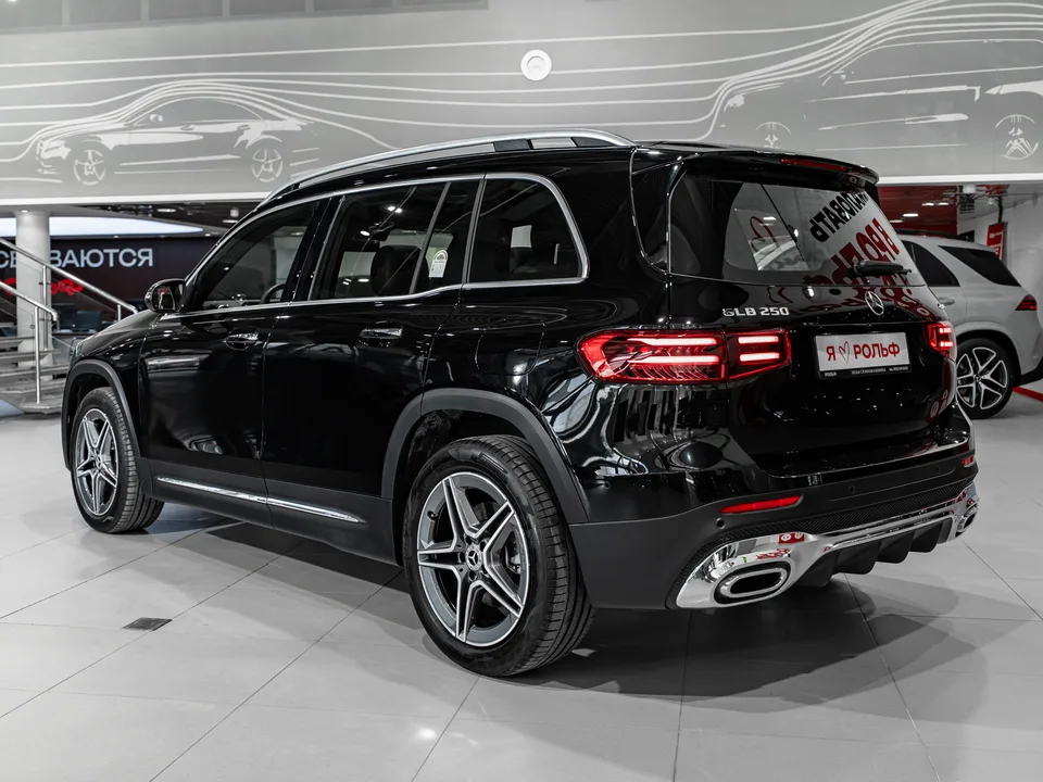 Mercedes-Benz GLB 2024 — миниатюра 3