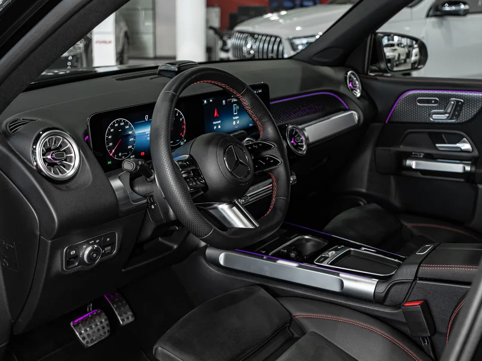 Mercedes-Benz GLB 2024 — миниатюра 4