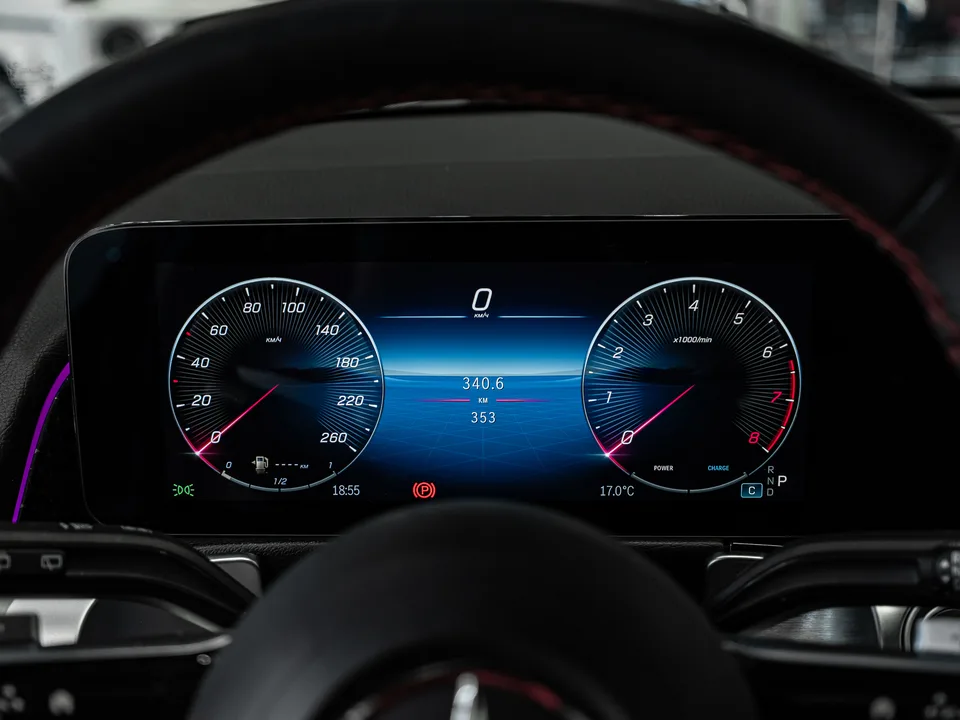 Mercedes-Benz GLB 2024 — миниатюра 5