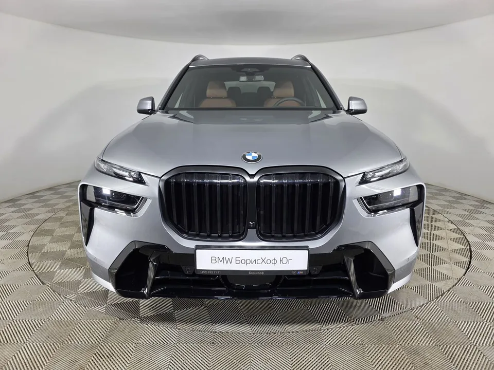 BMW X7 2025 — миниатюра 2