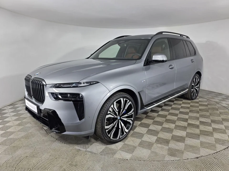 BMW X7 2025 — фото 1, купить с доставкой в Москву