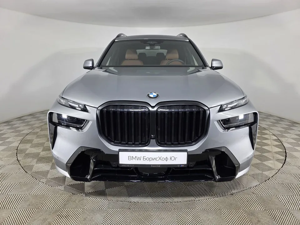 BMW X7 2025 — миниатюра 2