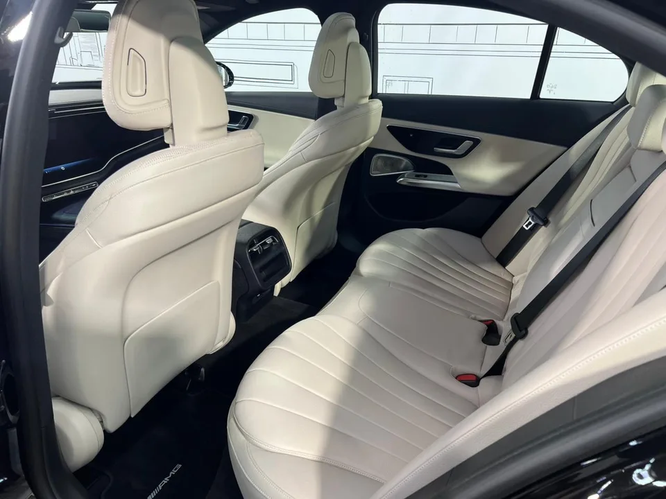 Mercedes-Benz E-Class 2024 — миниатюра 5