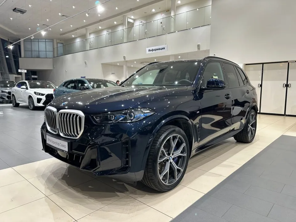 BMW X5 2025 — фото 1, купить с доставкой в Москву
