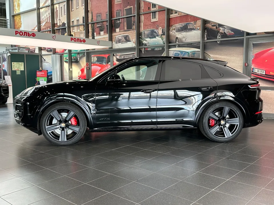Porsche Cayenne 2026 — миниатюра 2