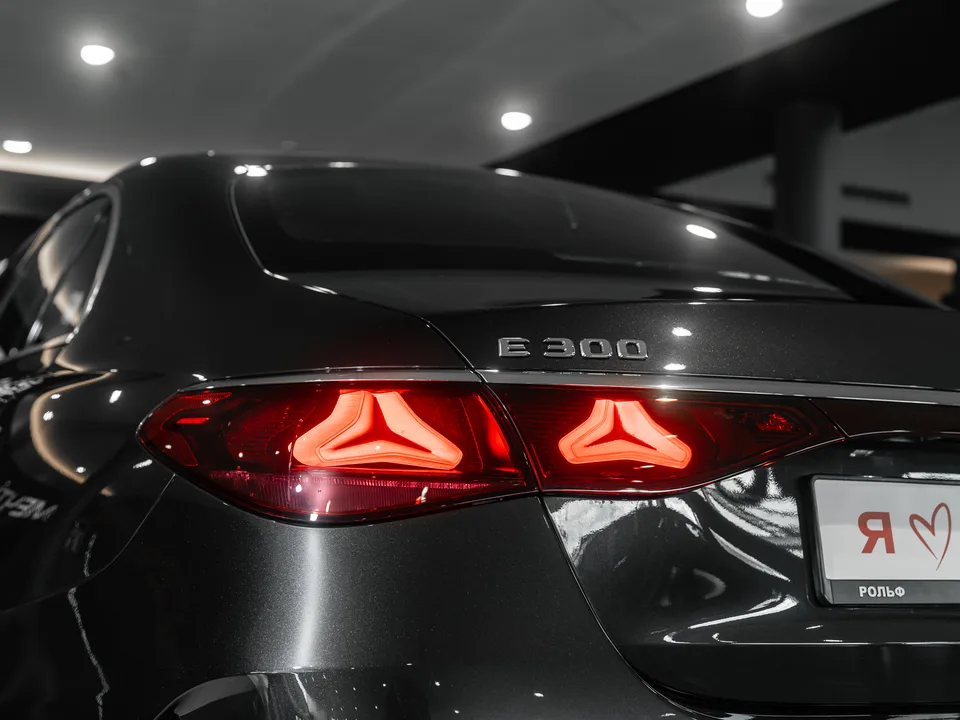 Mercedes-Benz E-Класс 2025 — миниатюра 4