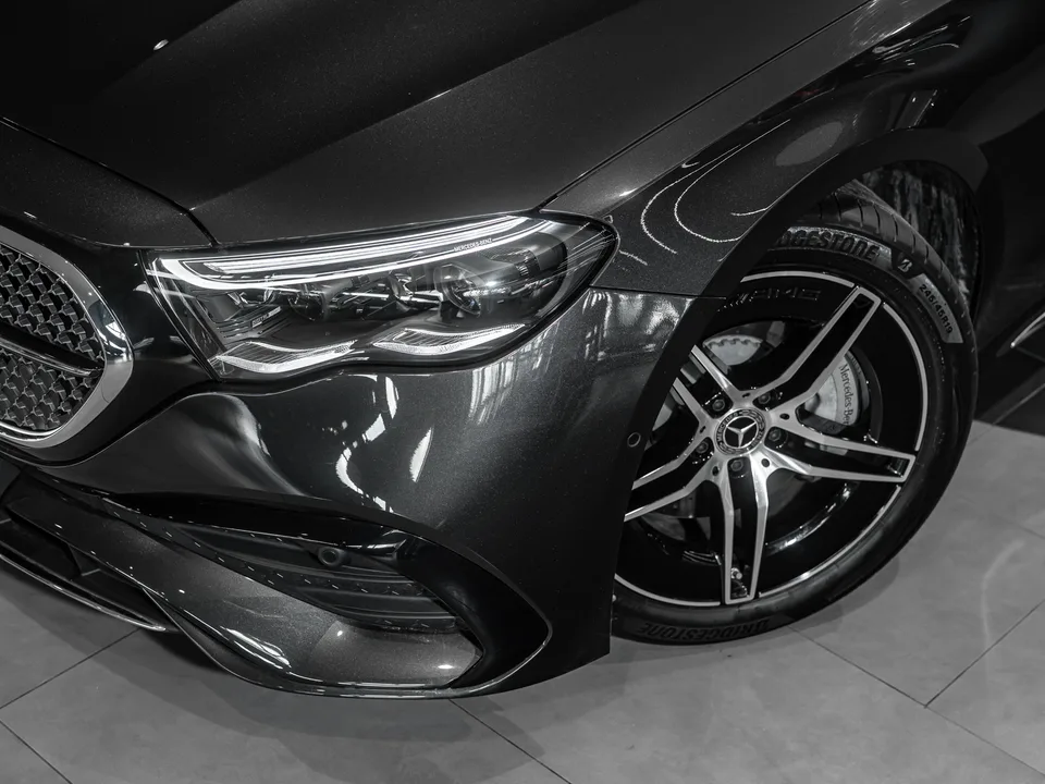 Mercedes-Benz E-Class 2025 — миниатюра 3