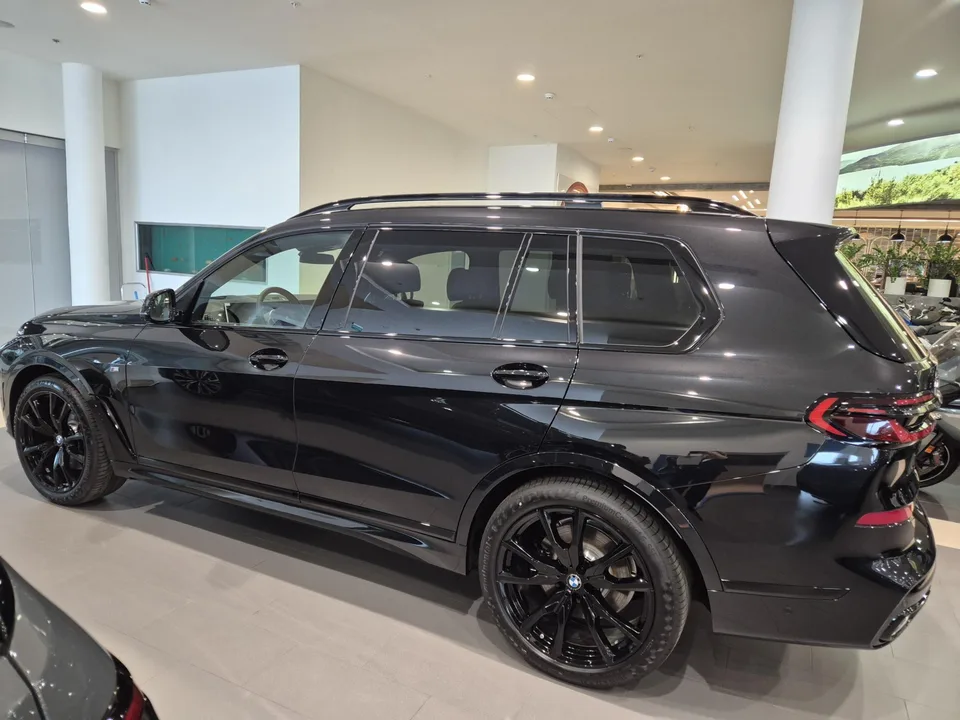 BMW X7 2026 — миниатюра 2