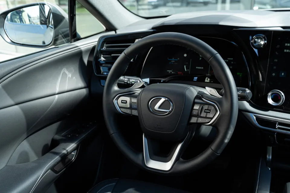 Lexus RX 2025 — миниатюра 5