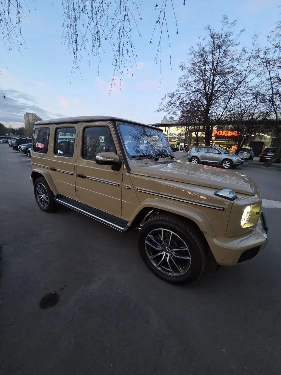 Mercedes-Benz G-Класс 2025 — фото 1, купить с доставкой в Москву