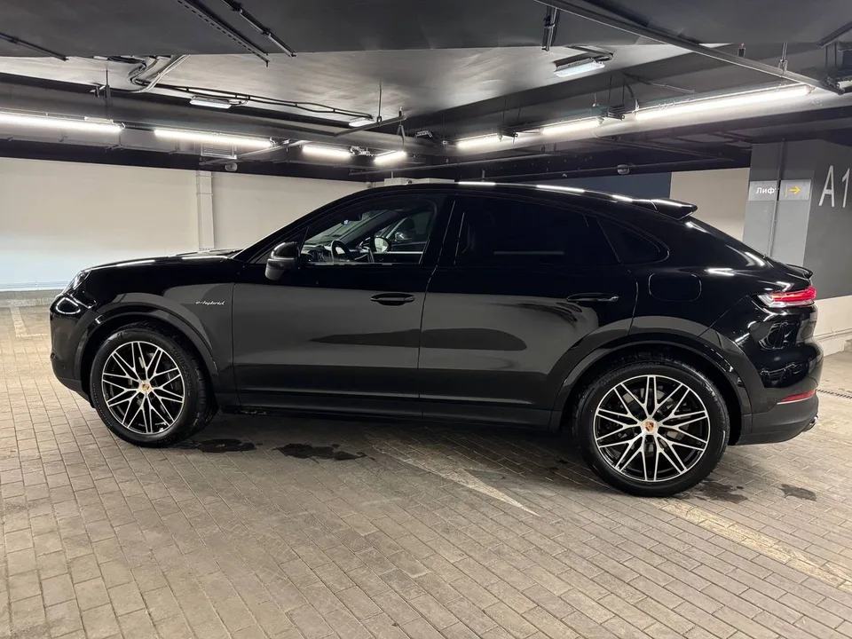 Porsche Cayenne 2025 — миниатюра 2