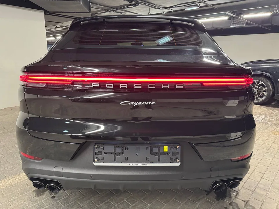 Porsche Cayenne 2025 — миниатюра 5