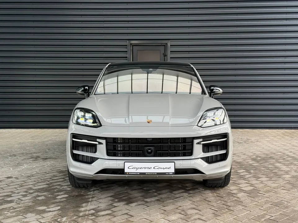 Porsche Cayenne 2025 — миниатюра 2