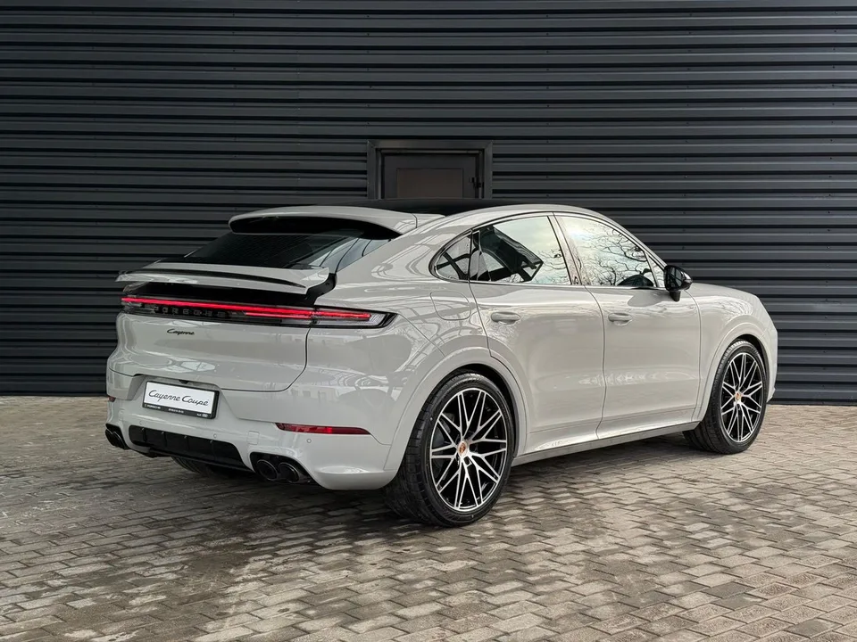 Porsche Cayenne 2025 — миниатюра 3