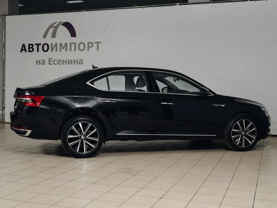 Skoda Superb 2025 — миниатюра 5