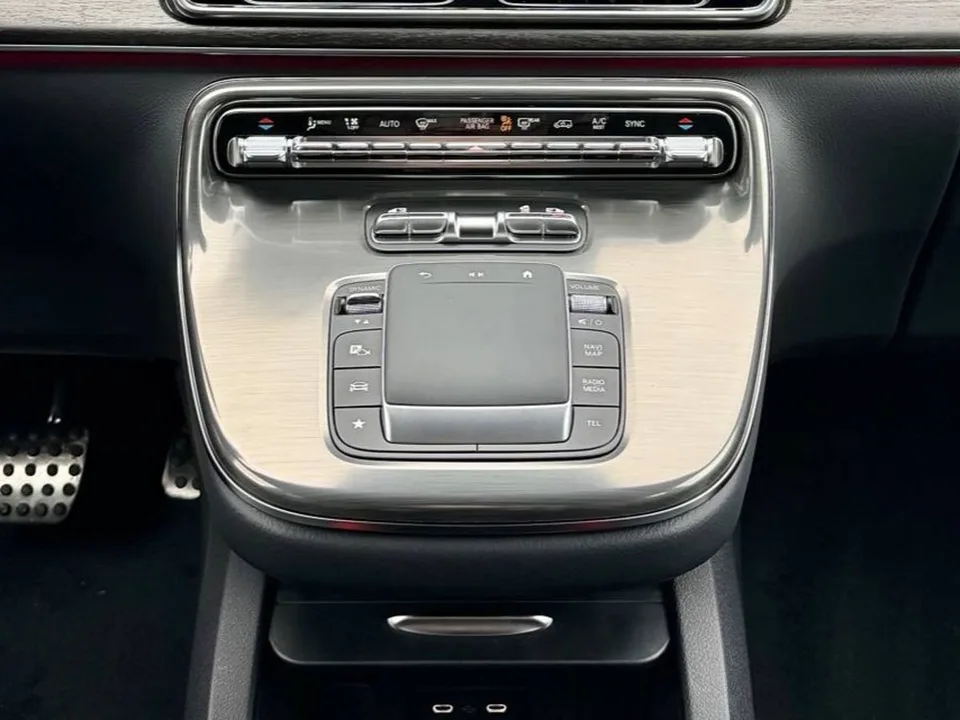 Mercedes-Benz V-Класс 2026 — миниатюра 3