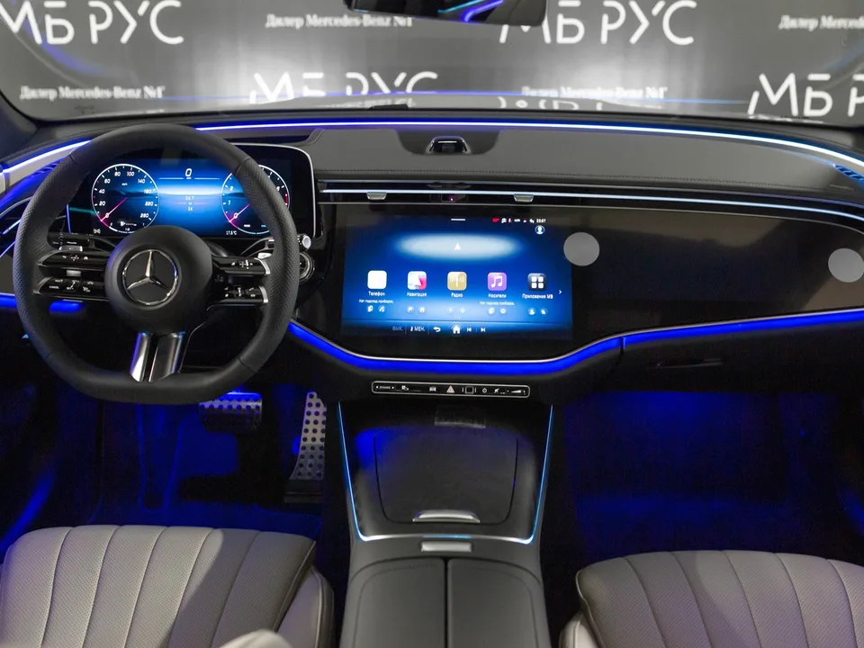 Mercedes-Benz E-Class 2025 — миниатюра 5