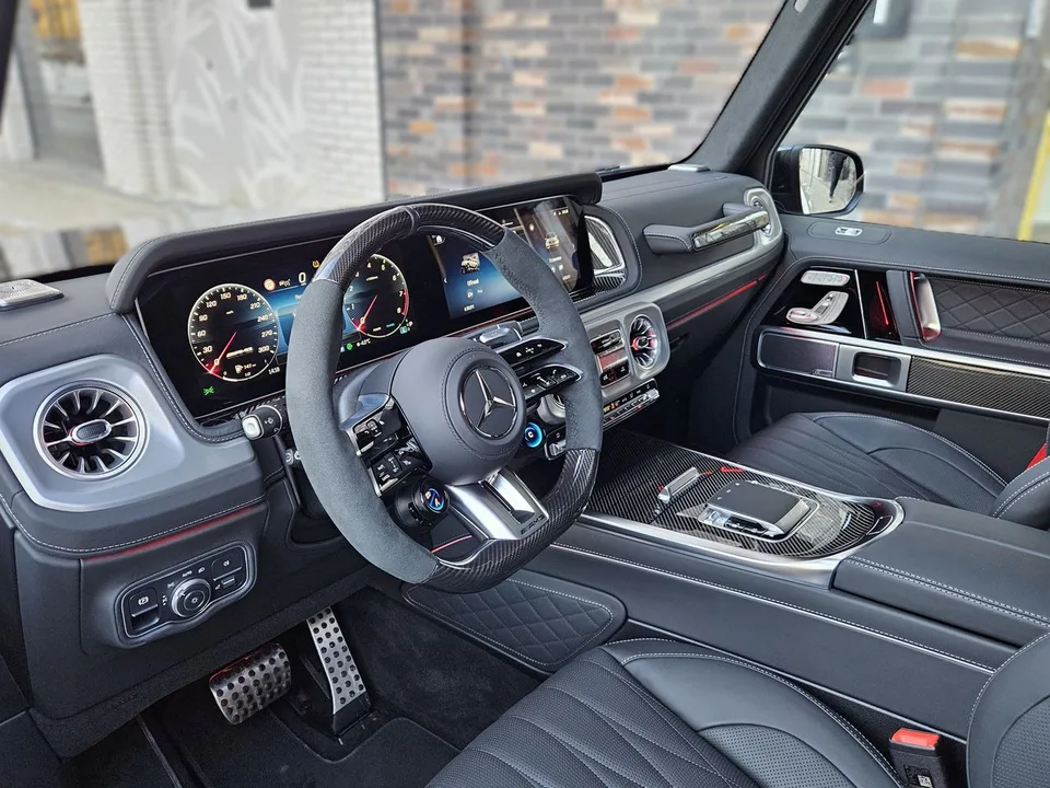 Mercedes-Benz G-класс AMG 2026 — миниатюра 4
