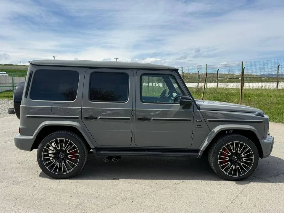Mercedes-Benz G-класс AMG 2026 — миниатюра 4