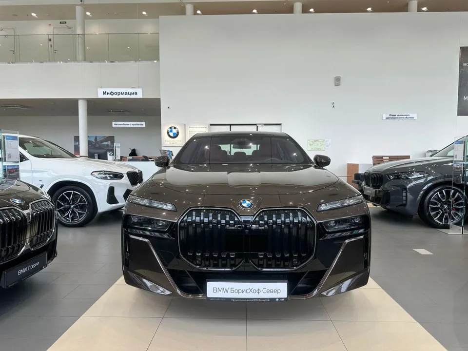 BMW 7 серия 2025 — миниатюра 2