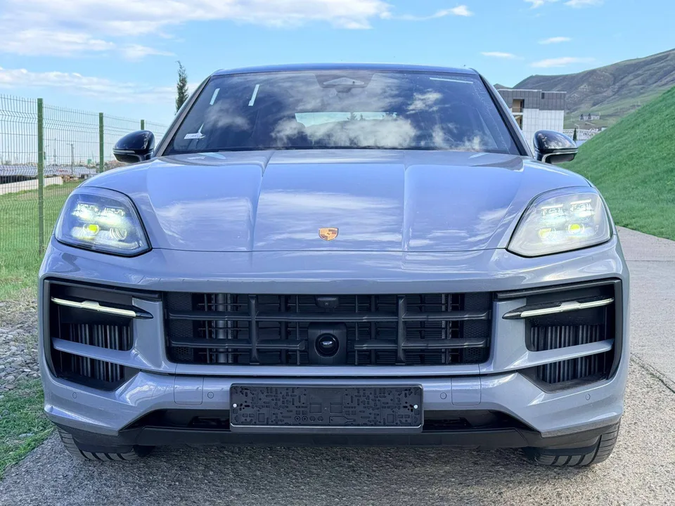 Porsche Cayenne 2026 — миниатюра 2