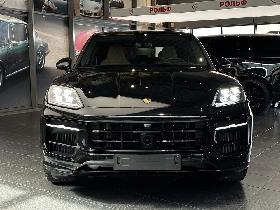 Porsche Cayenne 2025 — миниатюра 2