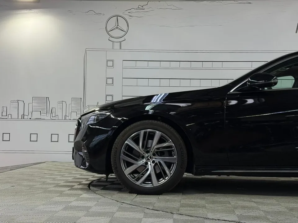 Mercedes-Benz E-Class 2025 — миниатюра 4