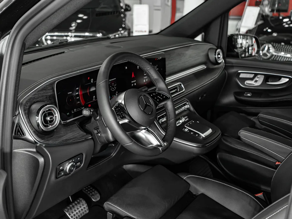 Mercedes-Benz V-Класс 2025 — миниатюра 4