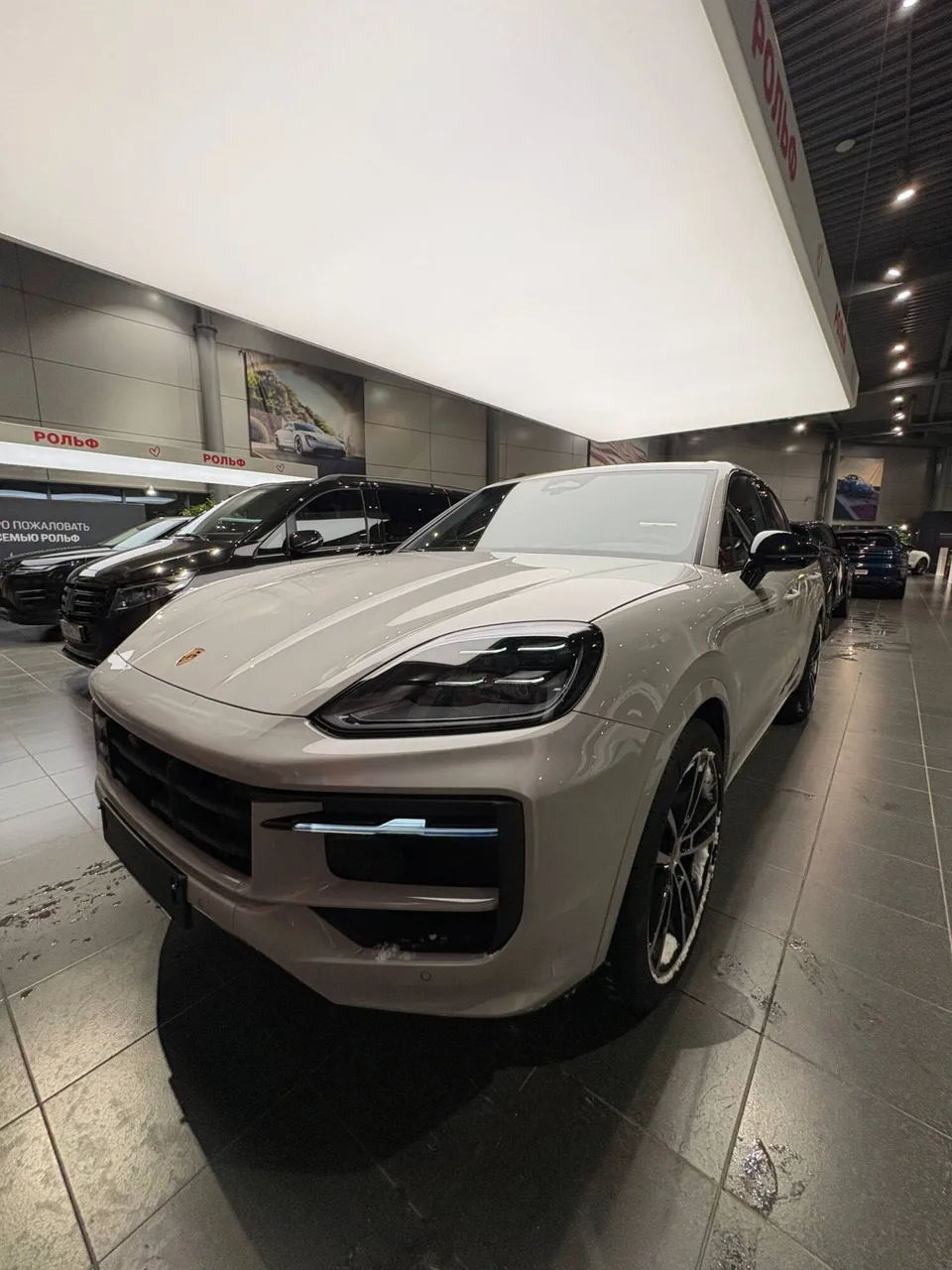 Porsche Cayenne 2025 — миниатюра 2