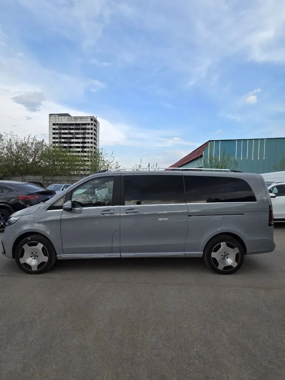 Mercedes-Benz V-Класс 2026 — миниатюра 4