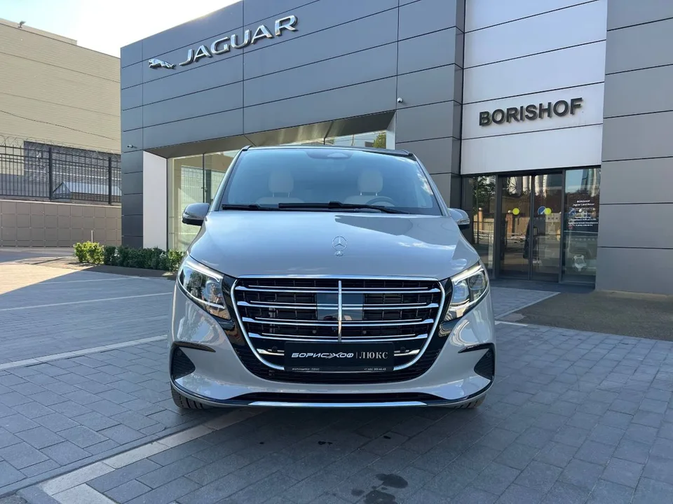 Mercedes-Benz V-Класс 2026 — миниатюра 3
