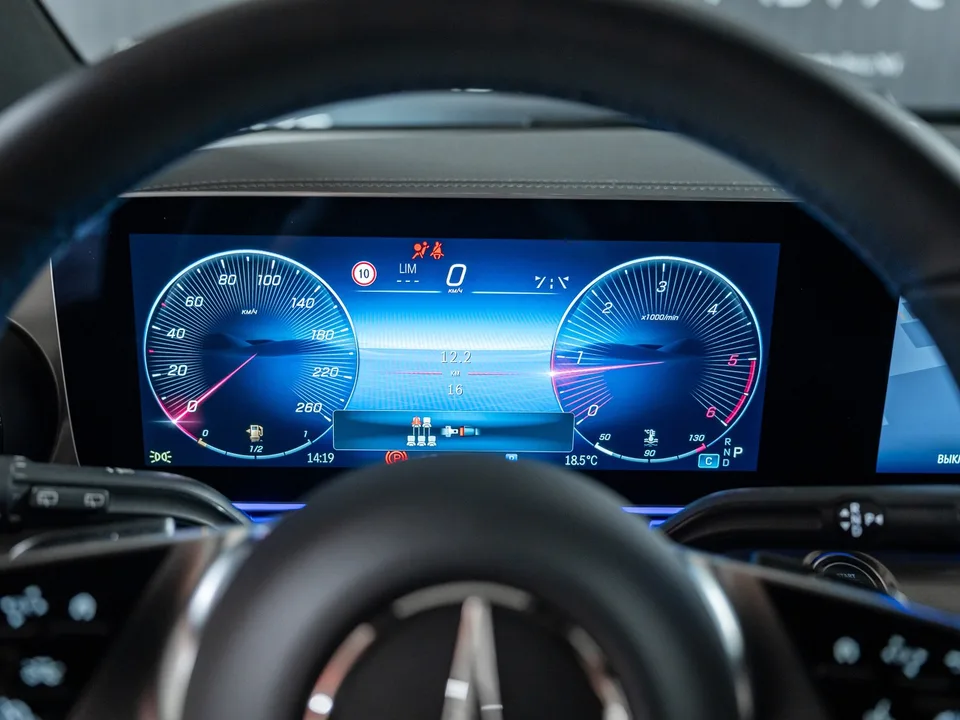 Mercedes-Benz V-Класс 2026 — миниатюра 5
