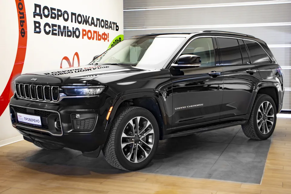Jeep Grand Cherokee 2022 — фото 1, купить с доставкой в Москву