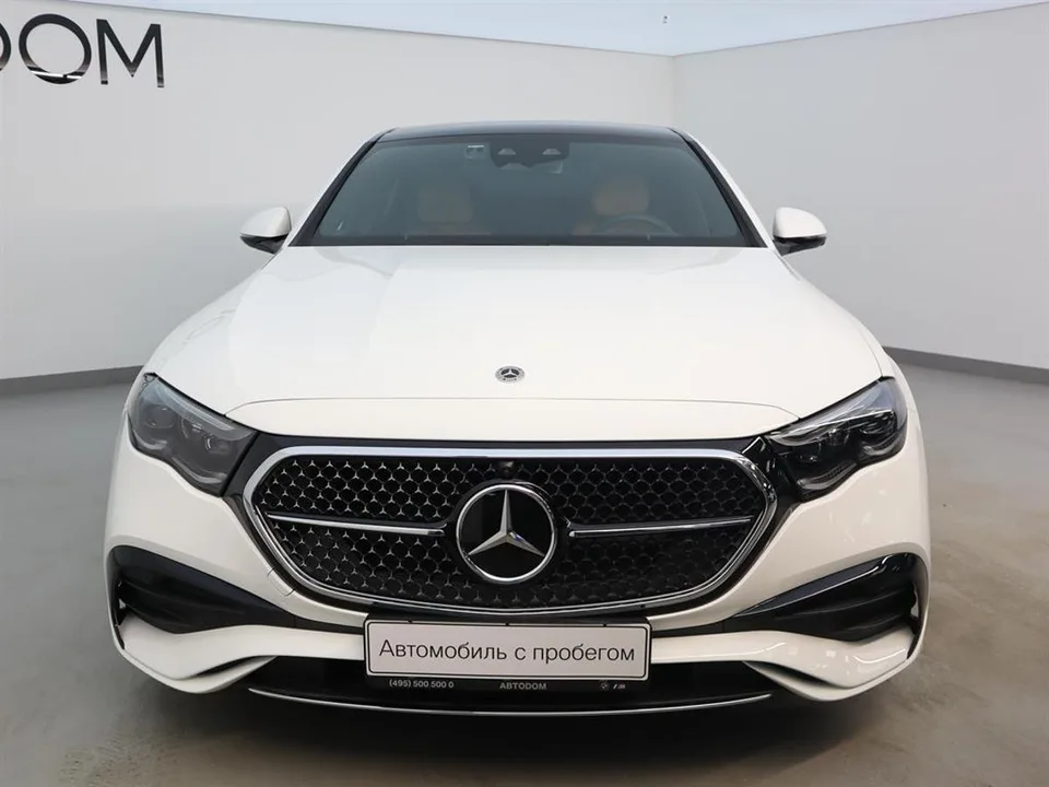 Mercedes-Benz E-Class 2024 — миниатюра 3
