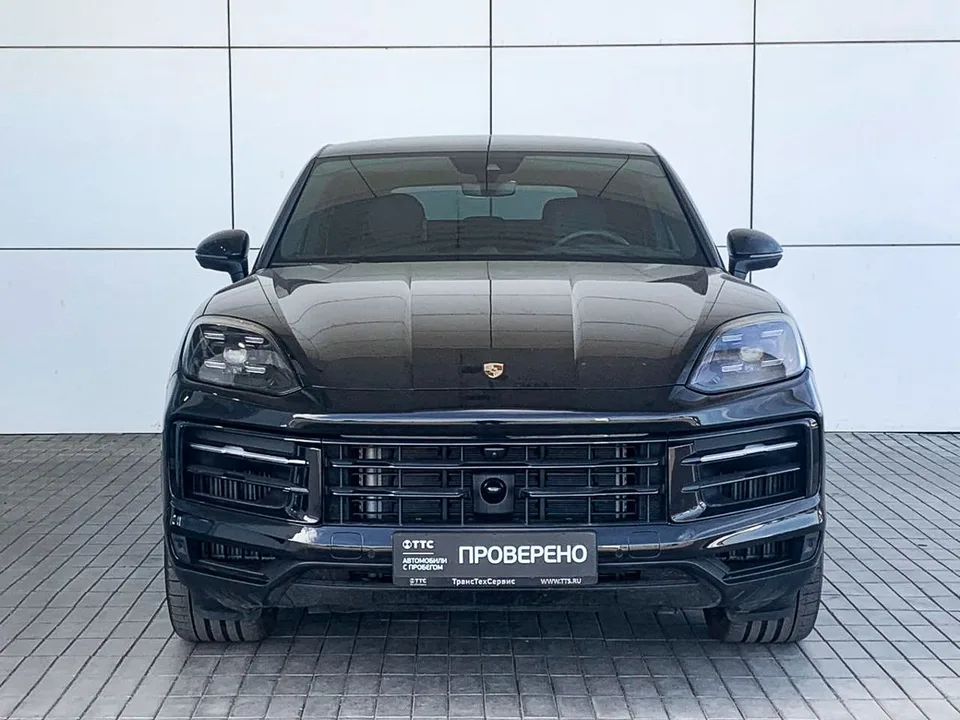 Porsche Cayenne 2023 — миниатюра 2