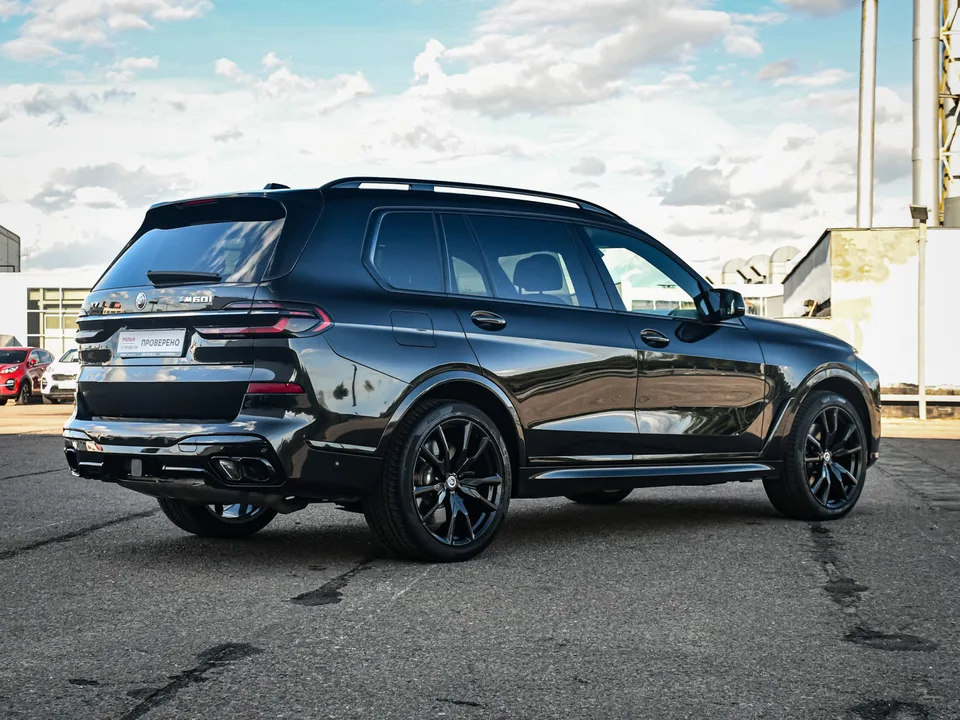 BMW X7 2022 — миниатюра 2