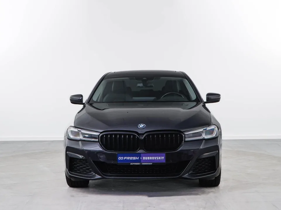 BMW 5 серия 2022 — миниатюра 3
