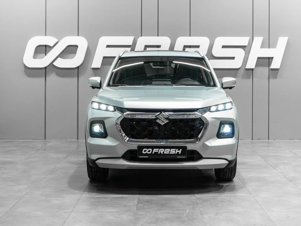 Suzuki Grand Vitara 2023 — миниатюра 3