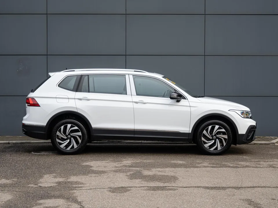 Volkswagen Tiguan 2024 — миниатюра 5