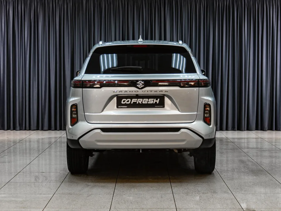 Suzuki Grand Vitara 2023 — миниатюра 4